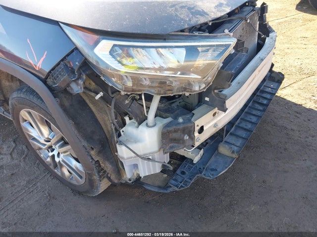 2T3A1RFV3KW068588 Toyota Rav4 Xle Premium