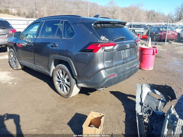 2T3A1RFV3KW068588 Toyota Rav4 Xle Premium