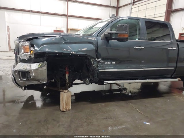 1GT12TEY0JF148078 GMC Sierra 2500hd Slt