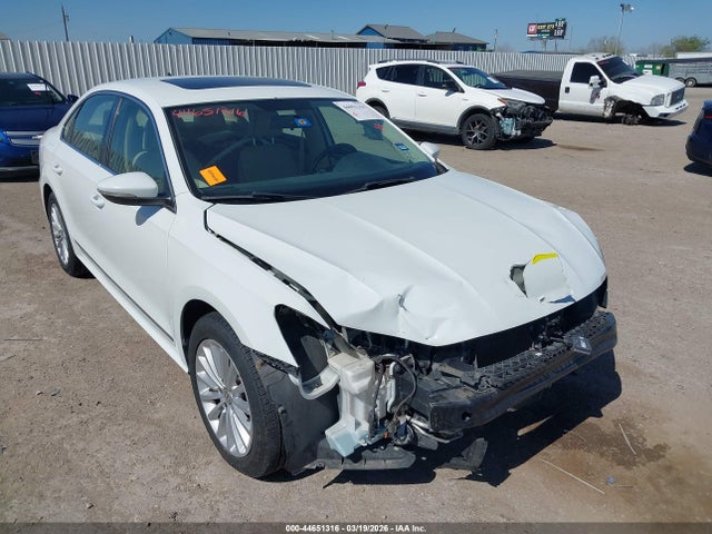 2016 VOLKSWAGEN PASSAT 1VWBT7A36GC024570