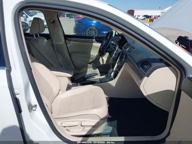 2016 VOLKSWAGEN PASSAT 1VWBT7A36GC024570 Photo 4