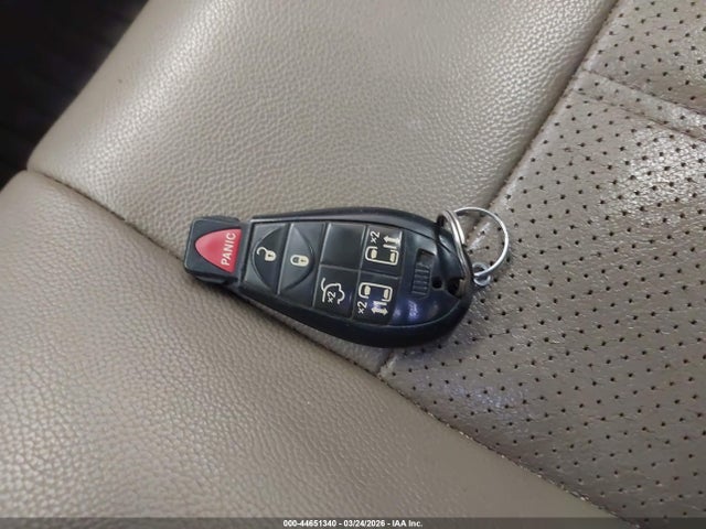 Продажа на аукционе авто 2013 Chrysler Town & Country Touring, vin: 2C4RC1BG8DR565039, номер лота: 44651340
