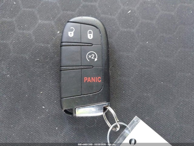44651389 :رقم المزاد ، 3C4NJDBBXKT602001 vin ، 2019 Jeep Compass Latitude 4x4 مزاد بيع
