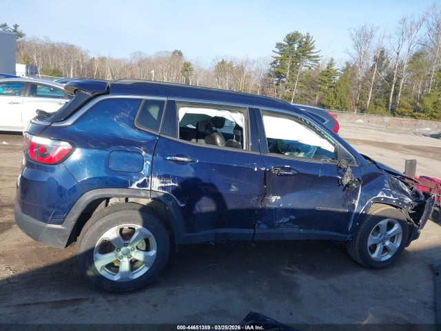 44651389 :رقم المزاد ، 3C4NJDBBXKT602001 vin ، 2019 Jeep Compass Latitude 4x4 مزاد بيع