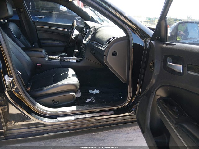 Продажа на аукционе авто 2012 Chrysler 300c Awd, vin: 2C3CCAKT1CH147692, номер лота: 44651405
