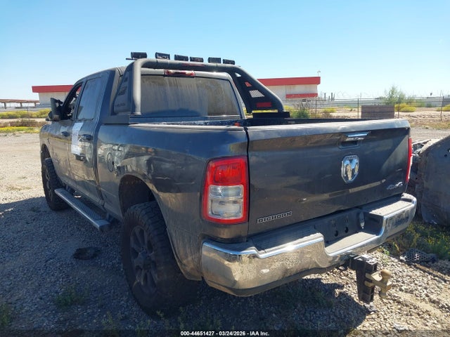 3C6UR5DL8KG666442 RAM 2500 Big Horn 4x4 6&#039;4 Box