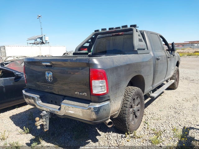 3C6UR5DL8KG666442 RAM 2500 Big Horn 4x4 6&#039;4 Box