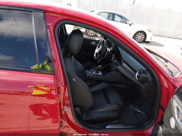 ZARFAMBN6M7649361 Alfa Romeo Giulia Ti Sport Rwd