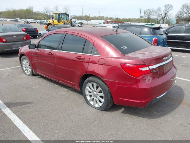 2013 CHRYSLER 200 1C3CCBBG5DN678315 Photo 2