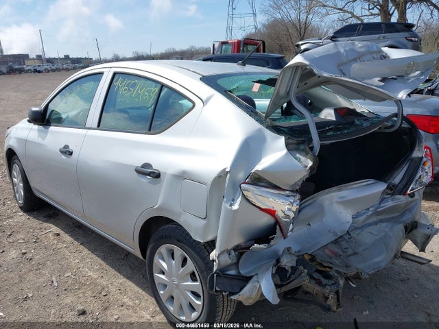 Aukcja sprzedaży 2015 Nissan Versa 1.6 S, vin: 3N1CN7AP1FL820752, numer aukcji: 44651459