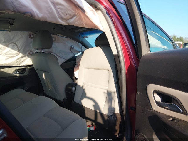 44651461 :رقم المزاد ، 1G1PC5SB1E7461071 vin ، 2014 Chevrolet Cruze 1lt Auto مزاد بيع