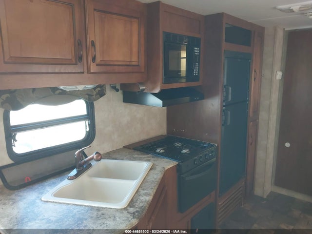 2013 Coachmen Catalina მანქანა იყიდება აუქციონზე, vin: 5ZT2CASB5DT004004, აუქციონის ნომერი: 44651502