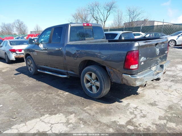 2015 RAM 1500 1C6RR7GTXFS584613 Photo 2
