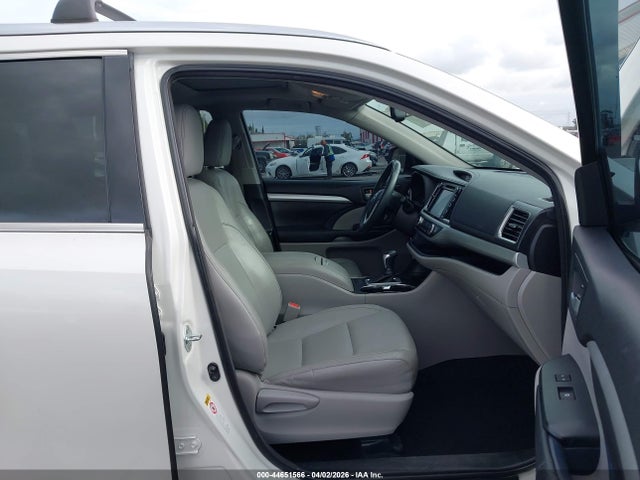 5TDKKRFH8GS124173 Toyota Highlander Xle V6