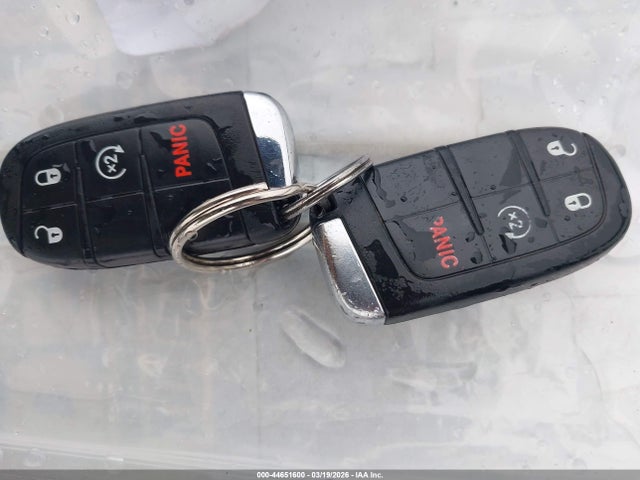 2020 JEEP RENEGADE ZACNJAAB9LPK97385 Photo 10