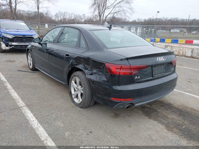 44651614 :رقم المزاد ، WAUDNAF4XJA209158 vin ، 2018 Audi A4 2.0t Premium/2.0t Tech Premium مزاد بيع