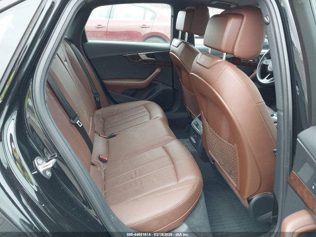 44651614 :رقم المزاد ، WAUDNAF4XJA209158 vin ، 2018 Audi A4 2.0t Premium/2.0t Tech Premium مزاد بيع