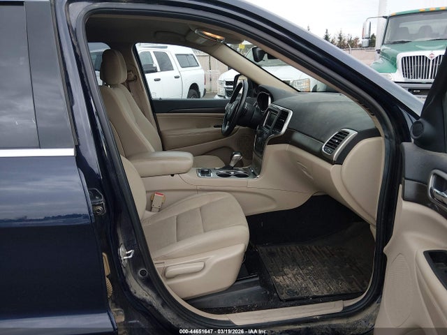 1C4RJFAG7HC889201 Jeep Grand Cherokee Laredo 4x4