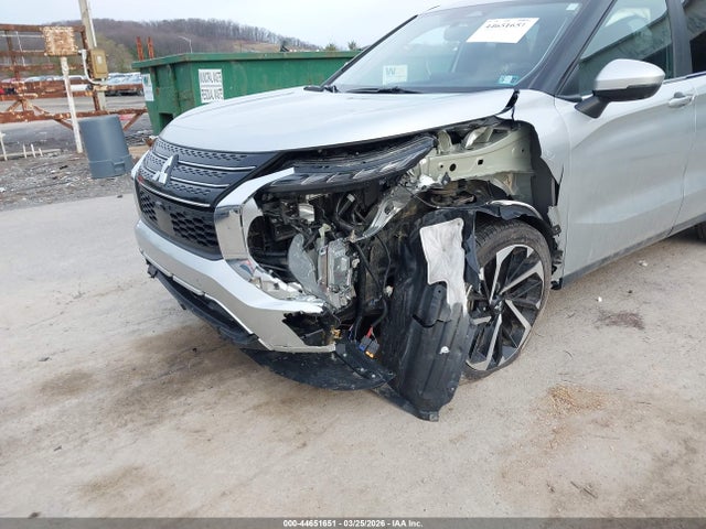Продаж на аукціоні авто 2024 Mitsubishi Outlander Se 2.5 S-awc, vin: JA4J4VA80RZ085354, номер лоту: 44651651