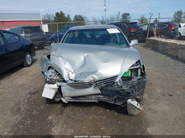 44651652 :رقم المزاد ، 4T1BE32K05U425420 vin ، 2005 Toyota Camry Le مزاد بيع