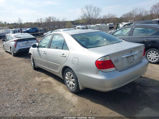 44651652 :رقم المزاد ، 4T1BE32K05U425420 vin ، 2005 Toyota Camry Le مزاد بيع
