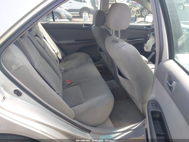 44651652 :رقم المزاد ، 4T1BE32K05U425420 vin ، 2005 Toyota Camry Le مزاد بيع