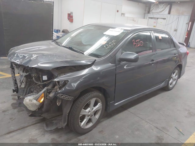 2013 Toyota Corolla S მანქანა იყიდება აუქციონზე, vin: 5YFBU4EE6DP221705, აუქციონის ნომერი: 44651680