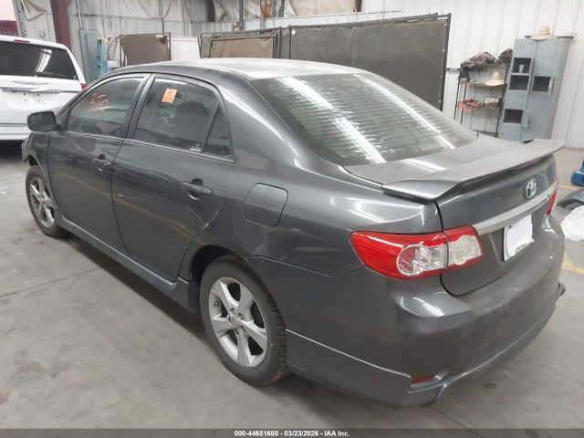 2013 Toyota Corolla S მანქანა იყიდება აუქციონზე, vin: 5YFBU4EE6DP221705, აუქციონის ნომერი: 44651680