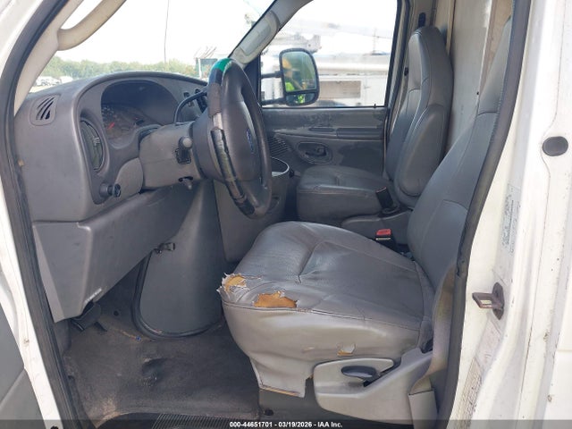 Продаж на аукціоні авто 2004 Ford E-350 Cutaway Standard, vin: 1FDWE35L84HA17941, номер лоту: 44651701