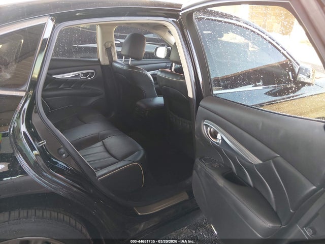 JN1AY1APXGM100031 Infiniti Q70 5.6