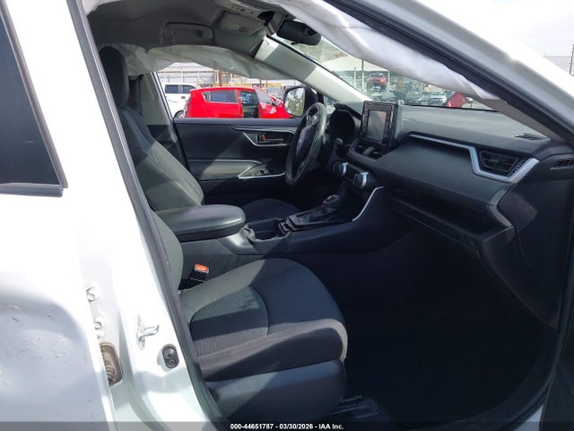 2T3H1RFV1MW144309 Toyota RAV4 LE