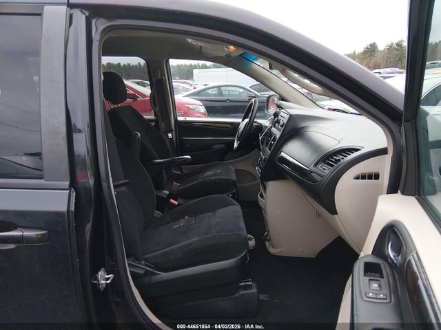 2C4RDGBG2FR523128 Dodge Grand Caravan Se