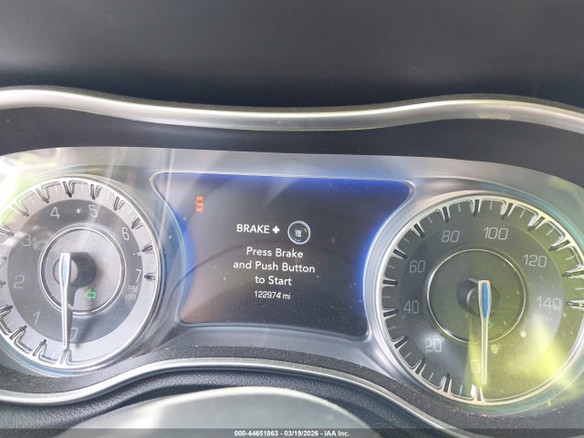 2018 Chrysler 300 Limited Awd მანქანა იყიდება აუქციონზე, vin: 2C3CCAKG5JH144407, აუქციონის ნომერი: 44651863