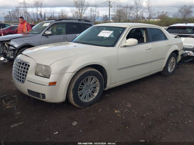 2008 Chrysler 300 Touring მანქანა იყიდება აუქციონზე, vin: 2C3KA53GX8H125224, აუქციონის ნომერი: 44651896