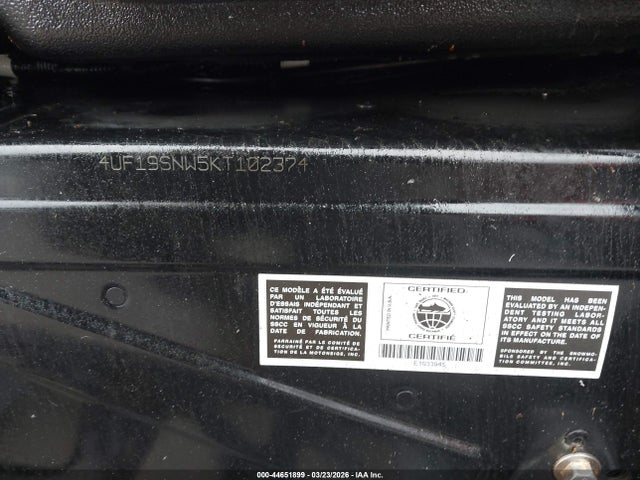 4UF19SNW5KT102374 Arctic Cat Zr 8000