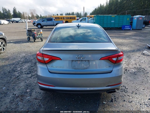 2015 Hyundai Sonata Eco მანქანა იყიდება აუქციონზე, vin: 5NPE24AA7FH131064, აუქციონის ნომერი: 44651907