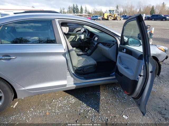 2015 Hyundai Sonata Eco მანქანა იყიდება აუქციონზე, vin: 5NPE24AA7FH131064, აუქციონის ნომერი: 44651907