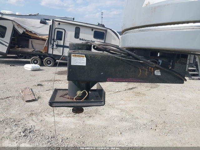 44651910 :رقم المزاد ، 58TFX3327F2019044 vin ، 2015 Open Range Light مزاد بيع