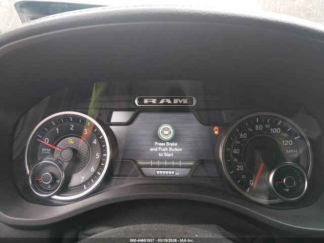 44651937 :رقم المزاد ، 1C6SRFJT9KN697823 vin ، 2019 Ram 1500 Laramie  4x4 5'7 Box مزاد بيع