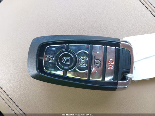 Продажа на аукционе авто 2023 Lincoln Corsair Reserve, vin: 5LMCJ2DA7PUL23997, номер лота: 44651959