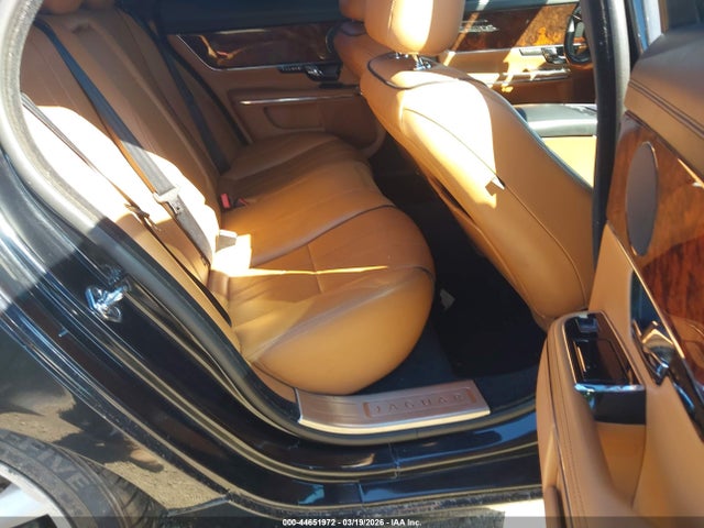 44651972 :رقم المزاد ، SAJWA1CBXBLV12961 vin ، 2011 Jaguar Xj مزاد بيع
