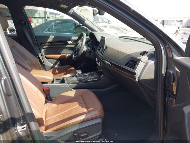 44651994 :رقم المزاد ، WA1BNAFY4J2099709 vin ، 2018 Audi Q5 2.0t Premium/2.0t Tech Premium مزاد بيع