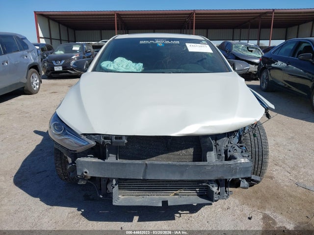 Продаж на аукціоні авто 2018 Hyundai Elantra Sport, vin: KMHD04LB8JU485208, номер лоту: 44652023