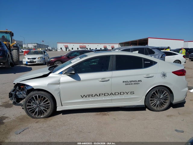 Продаж на аукціоні авто 2018 Hyundai Elantra Sport, vin: KMHD04LB8JU485208, номер лоту: 44652023