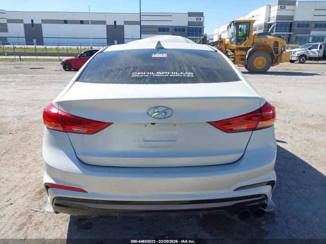 Продаж на аукціоні авто 2018 Hyundai Elantra Sport, vin: KMHD04LB8JU485208, номер лоту: 44652023
