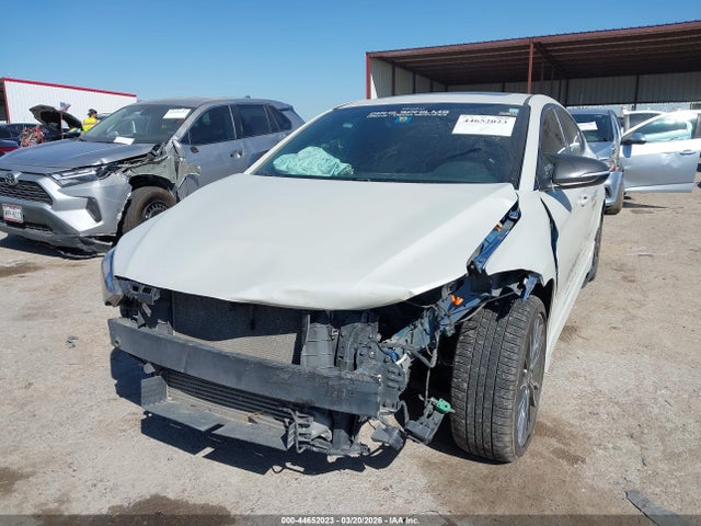 Продаж на аукціоні авто 2018 Hyundai Elantra Sport, vin: KMHD04LB8JU485208, номер лоту: 44652023