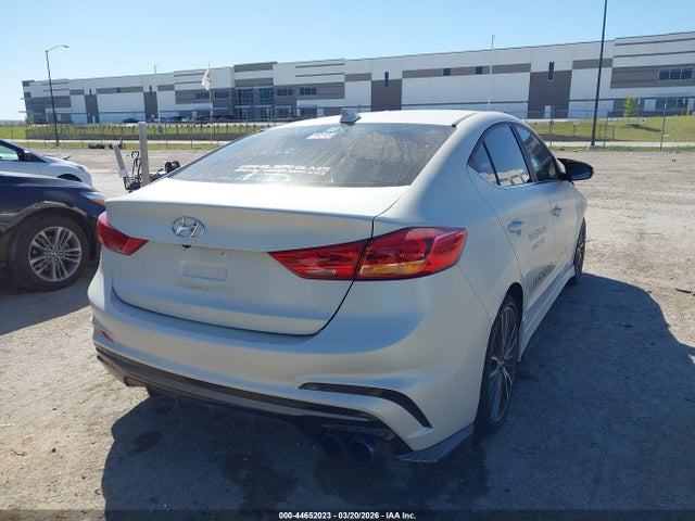 Продаж на аукціоні авто 2018 Hyundai Elantra Sport, vin: KMHD04LB8JU485208, номер лоту: 44652023