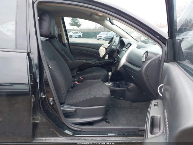 2019 NISSAN VERSA 3N1CN7AP4KL814826 Photo 4