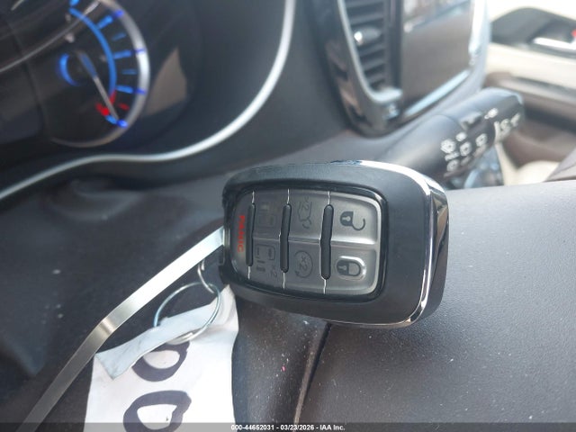 Продажа на аукционе авто 2021 Chrysler Pacifica Hybrid Touring L, vin: 2C4RC1L74MR606104, номер лота: 44652031