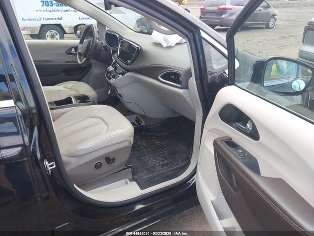 Продажа на аукционе авто 2021 Chrysler Pacifica Hybrid Touring L, vin: 2C4RC1L74MR606104, номер лота: 44652031